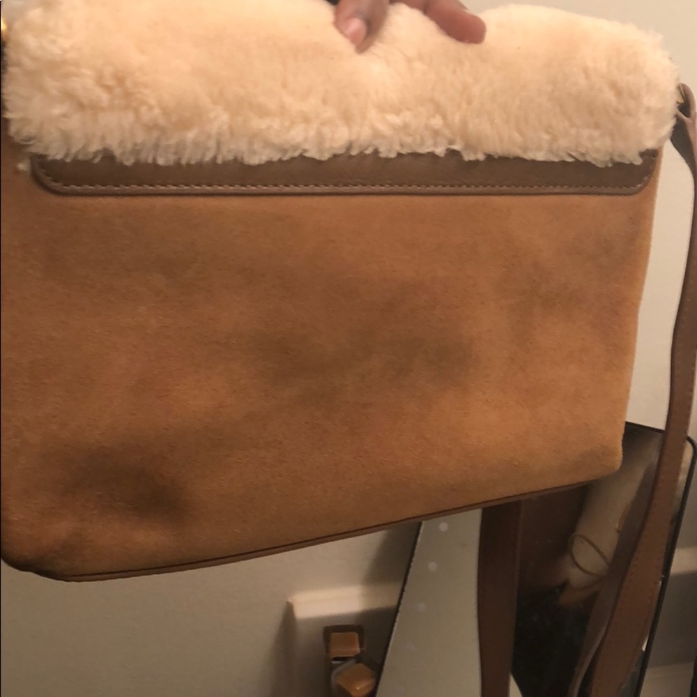BAILEY Fur Messenger Crossbody Handbag - Picture 4 of 7